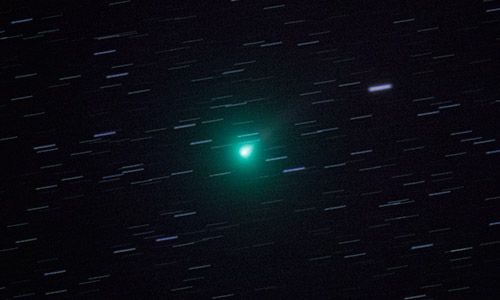 2020年3月25日 21時34分に撮影されたアトラス彗星