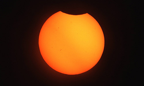 2011年6月2日 4時58分に撮影された部分日食