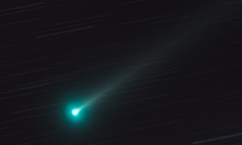 2021年12月8日 04時04から05時16分に撮影されたレナード彗星