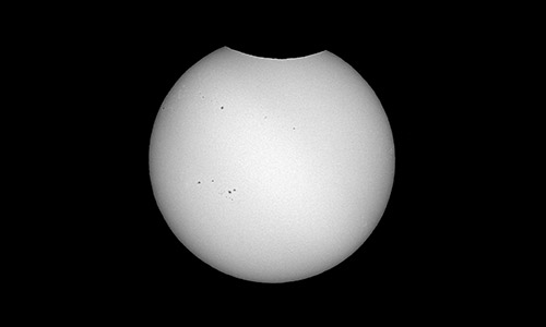 2011年6月2日 5時00分に撮影された部分日食
