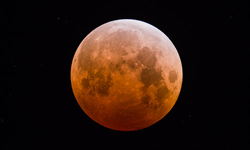 2014年10月08日 19時55分撮影された皆既月食
