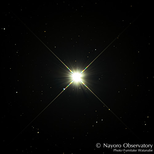 2022年2月10日に撮影されたぎょしゃ座のカペラ