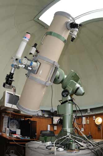名寄市立木原天文台の観測室内の様子