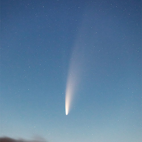 2020年7月11日に撮影されたネオワイズ彗星